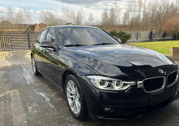 bmw seria 3 pomorskie BMW Seria 3 cena 46900 przebieg: 183000, rok produkcji 2016 z Łódź